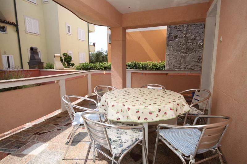 Two-Bedroom Apartment with Terrace image 4