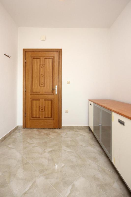 One-Bedroom Apartment with Balcony and Sea View image 2