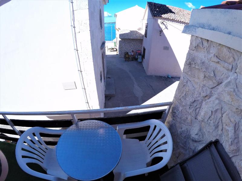 Two-Bedroom Apartment with Balcony and Sea View image 4