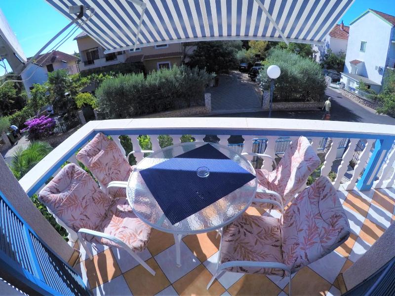 One-Bedroom Apartment with Balcony image 3