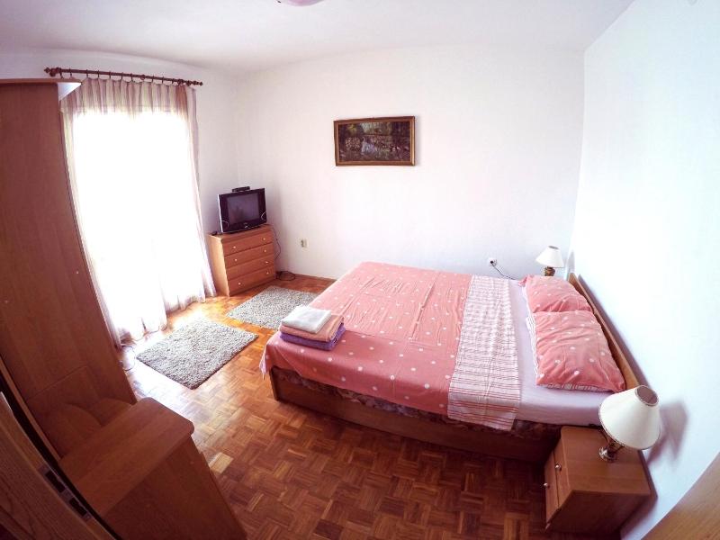 Two-Bedroom Apartment with Terrace and Sea View image 1