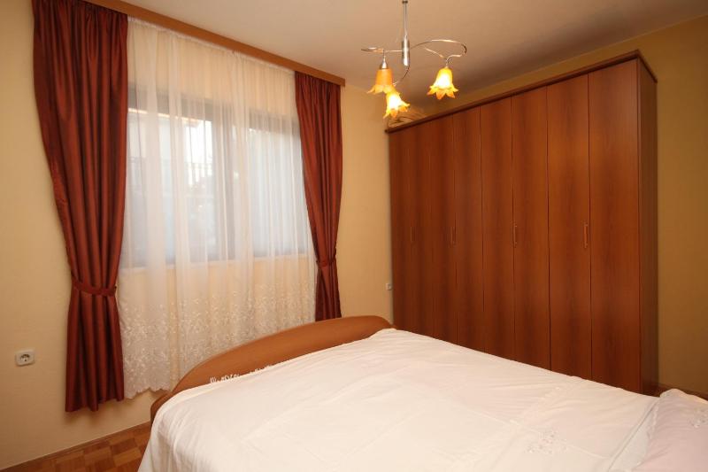 One-Bedroom Apartment with Terrace image 3
