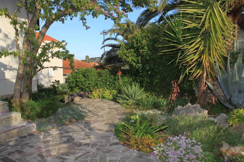 Seaside holiday house Razanj Rogoznica - 7514 - image 16