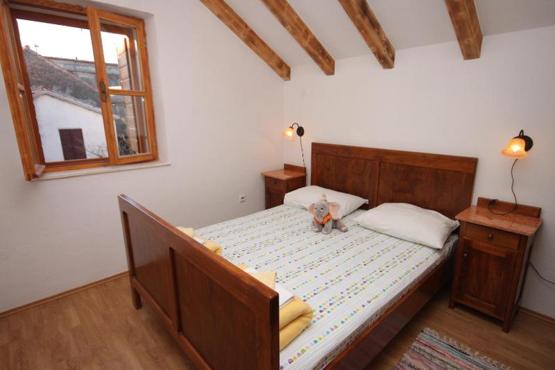 Seaside holiday house Kastel Novi Kastela - 7554 - image 16