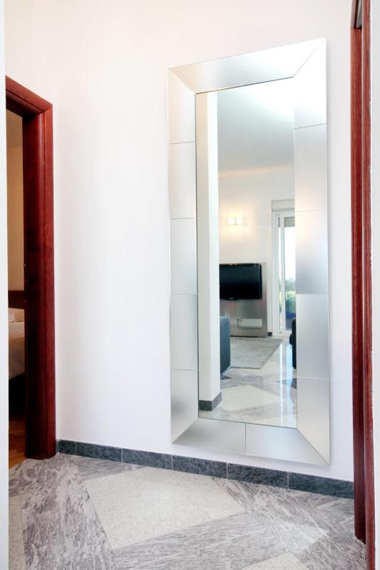 One-Bedroom Apartment with Terrace and Sea View image 2