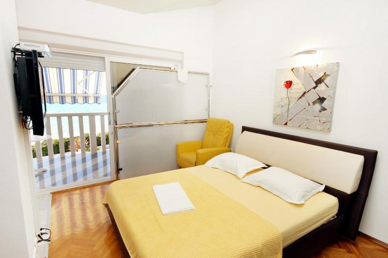 Studio with Terrace and Sea View image 1