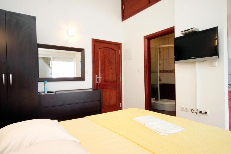 Studio with Terrace and Sea View image 3
