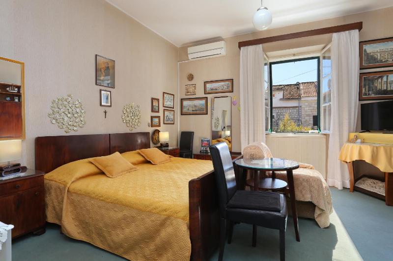 Apartments with WiFi Split - 7588 - image 9