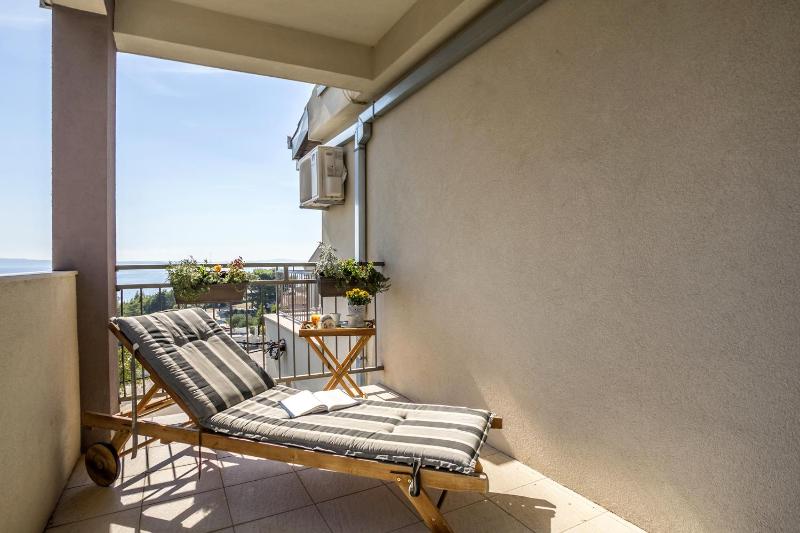 Family-friendly apartments with swimming pool Podstrana Split - 7539 - image 14