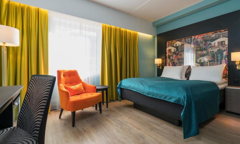 Standard Double Room image 4