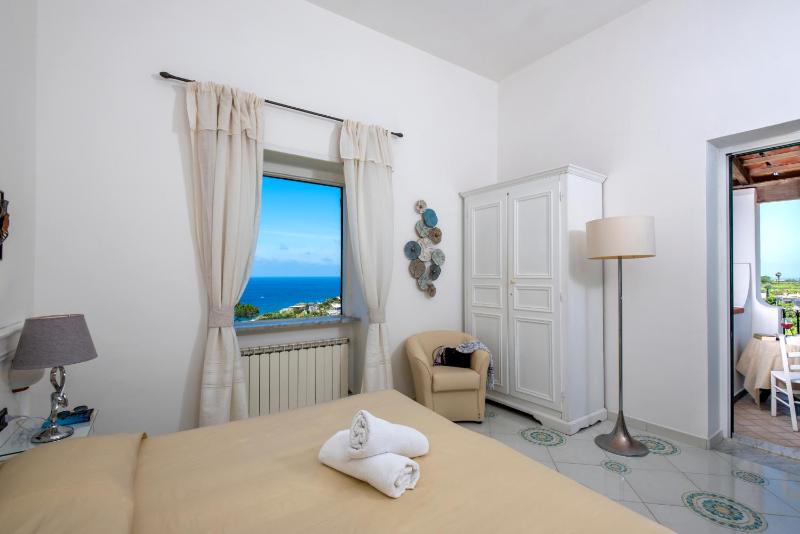 Double or Twin Room with Sea View image 2