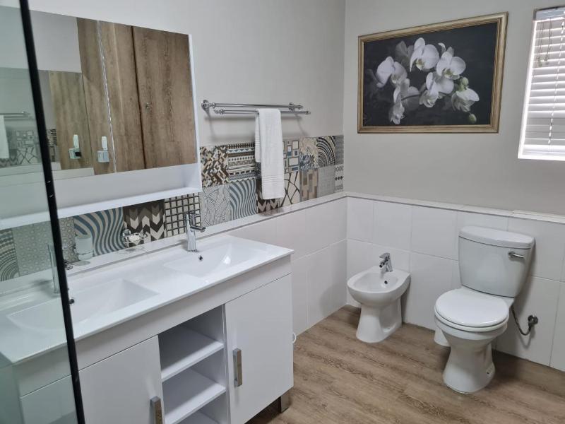 Point Village Accommodation - Beach Club 307 - image 11
