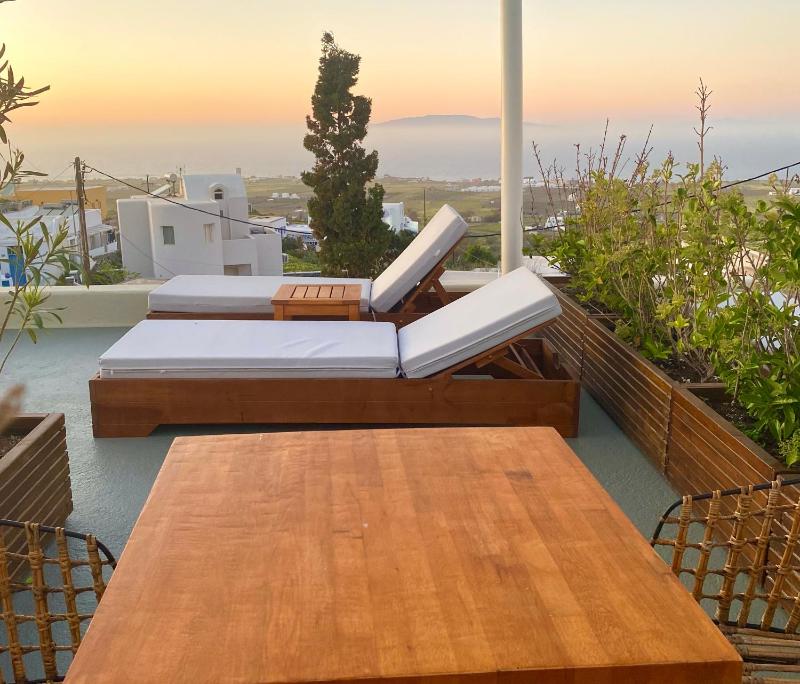 Superior Suite with Sea View Terrace & Hot Tub image 3