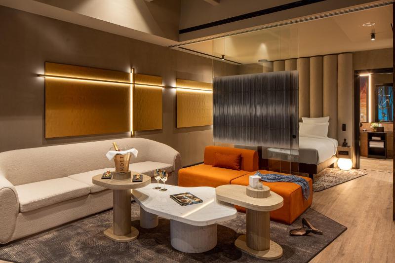 Presidential Suite image 1