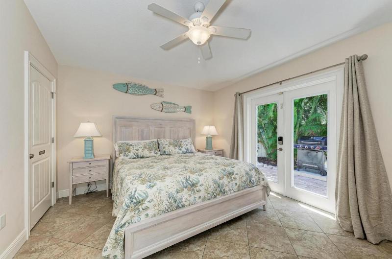 Endless Summer - 210-56th St - image 39