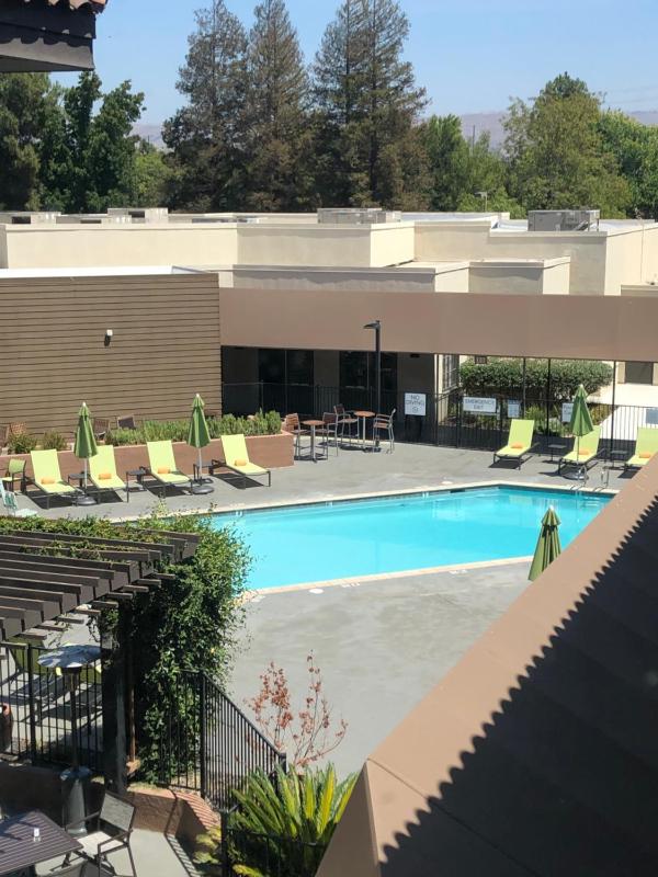 Preferred King Pool View image 1
