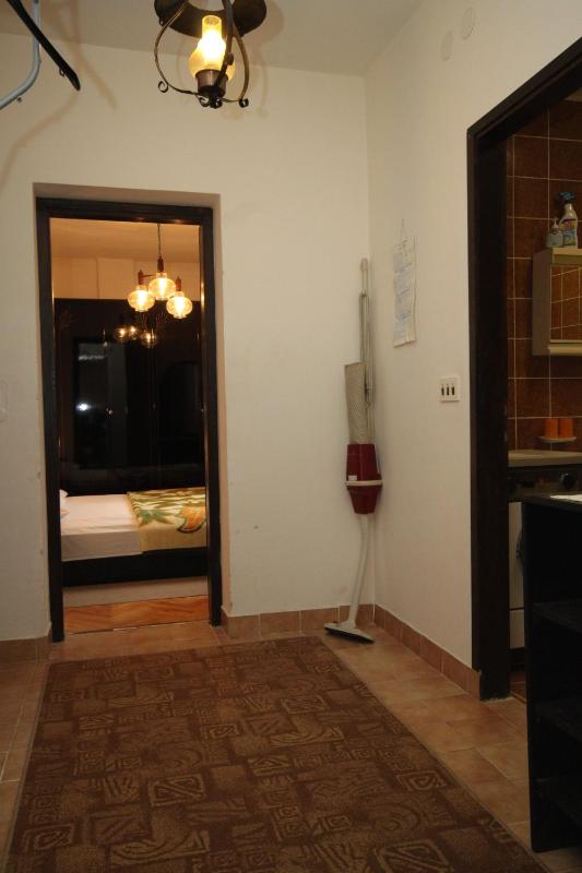One-Bedroom Apartment with Balcony and Sea View image 2