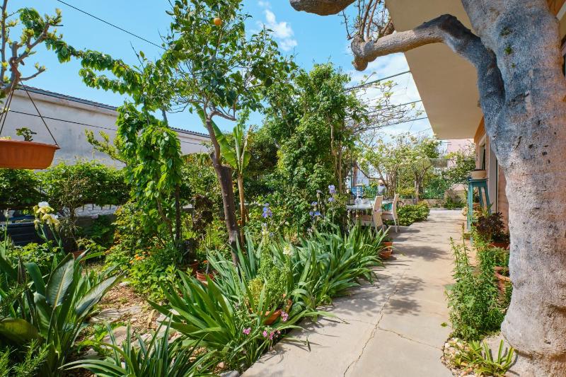 Apartments with a parking space Mali Losinj (Losinj) - 7972 - image 10