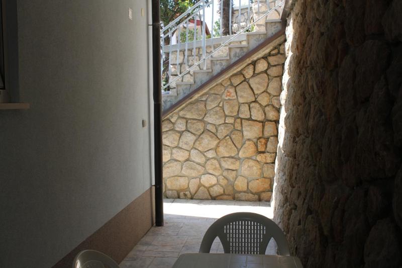 One-Bedroom Apartment with Terrace and Sea View image 3