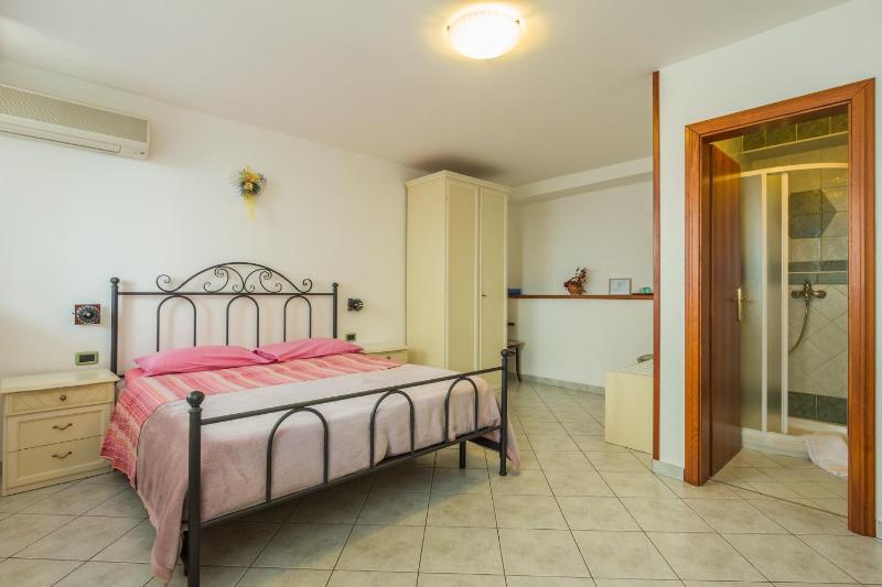 Double Room image 1