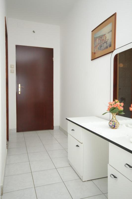 Apartments and rooms by the sea Mali Losinj (Losinj) - 7977 - image 10