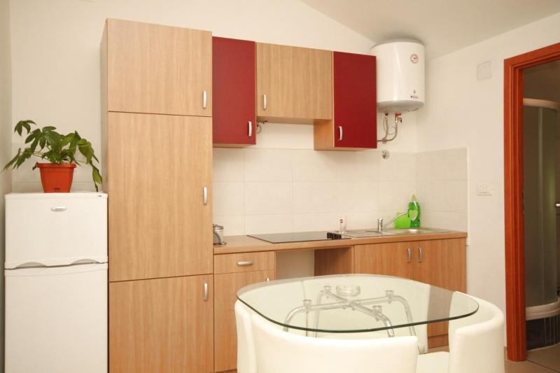 Apartments with a parking space Opatija - 7891 - image 2