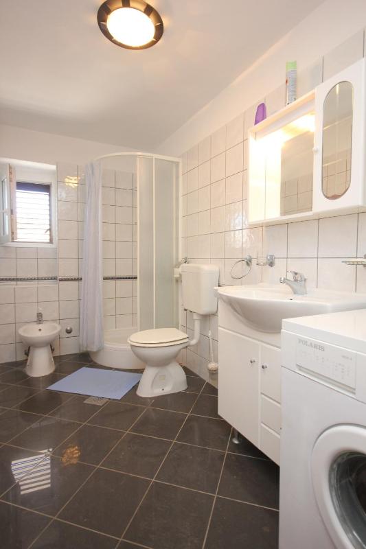 Apartments with a parking space Mali Losinj (Losinj) - 8053 - image 9