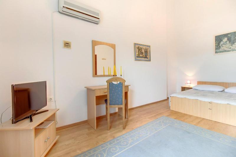 Apartment Mali Losinj 7942a - image 39