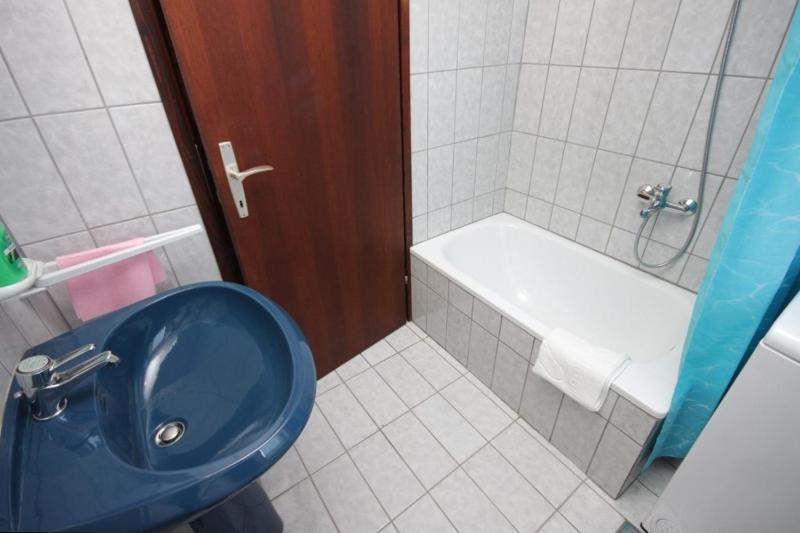 Apartment Mali Losinj 7942a - image 22
