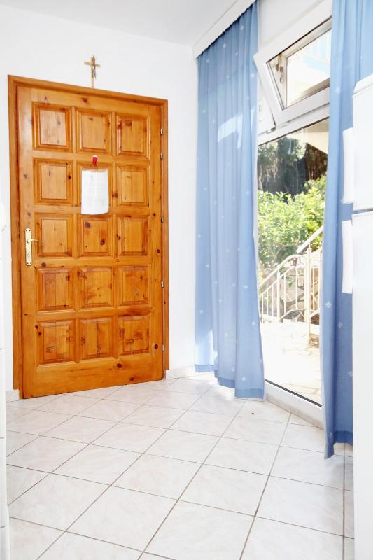 Two-Bedroom Apartment with Terrace and Sea View image 2