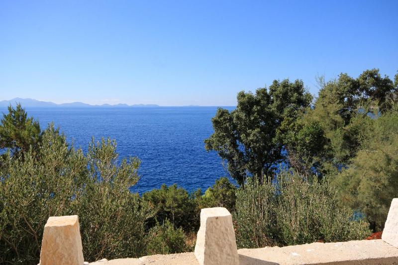 Apartments by the sea Zavalatica Korcula - 9274 - image 17