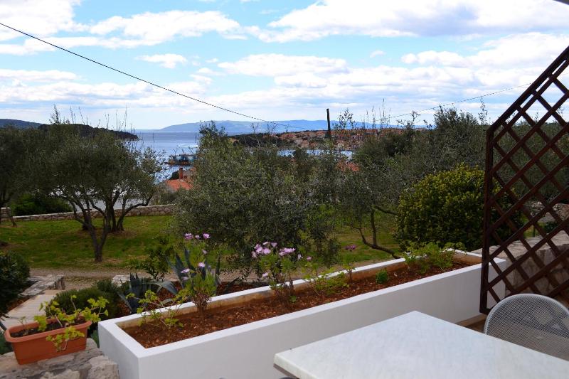 One-Bedroom Apartment with Terrace and Sea View image 2
