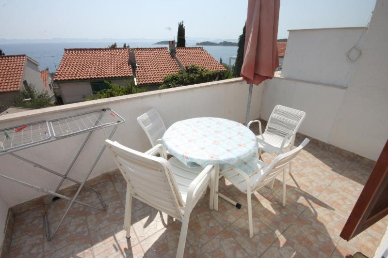 Two-Bedroom Apartment with Terrace and Sea View image 4