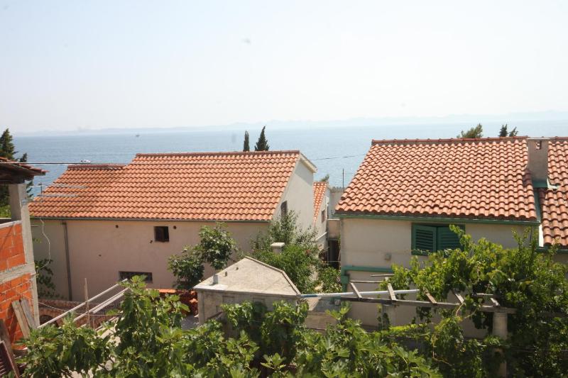 Two-Bedroom Apartment with Terrace and Sea View image 3