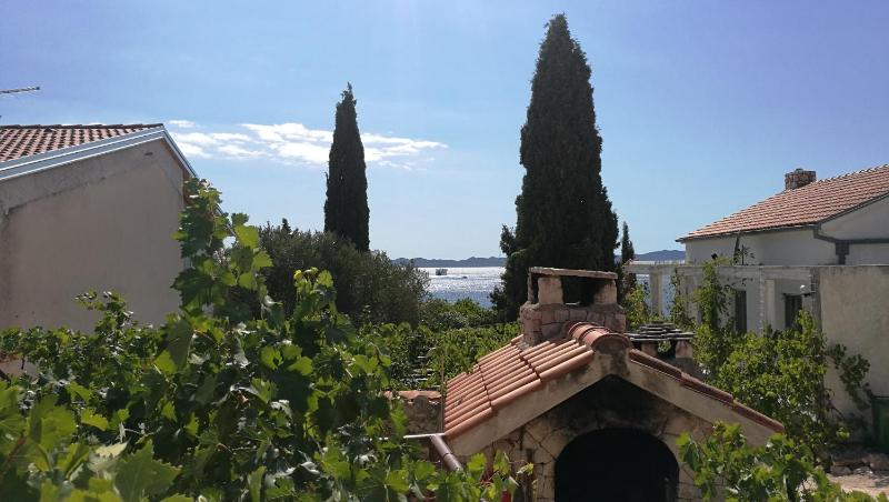 Two-Bedroom Apartment with Terrace and Sea View image 3