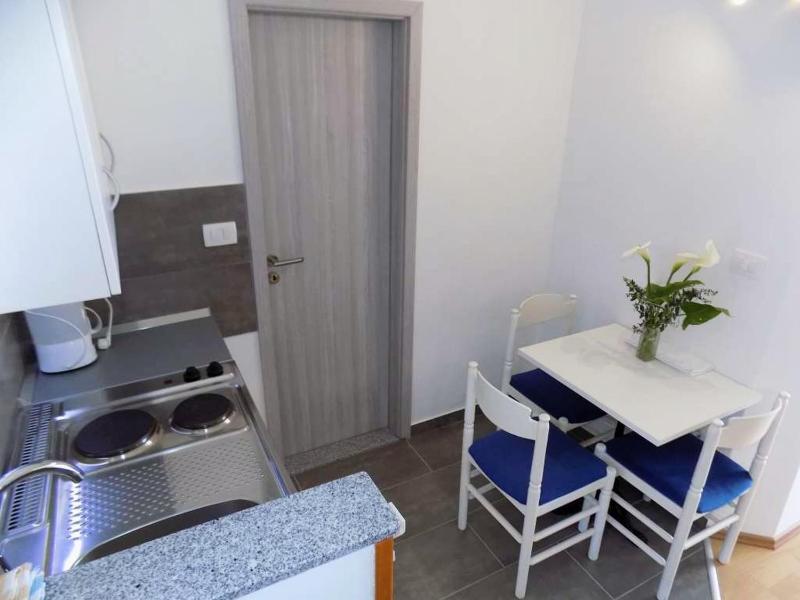 Studio with Terrace and Sea View image 4