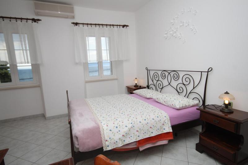 Double Room image 4