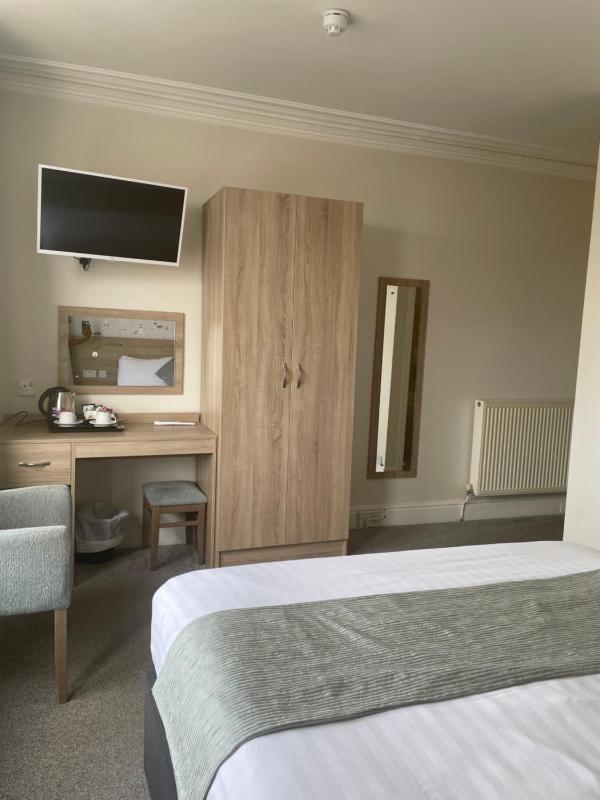 Double Room with Sea View image 3