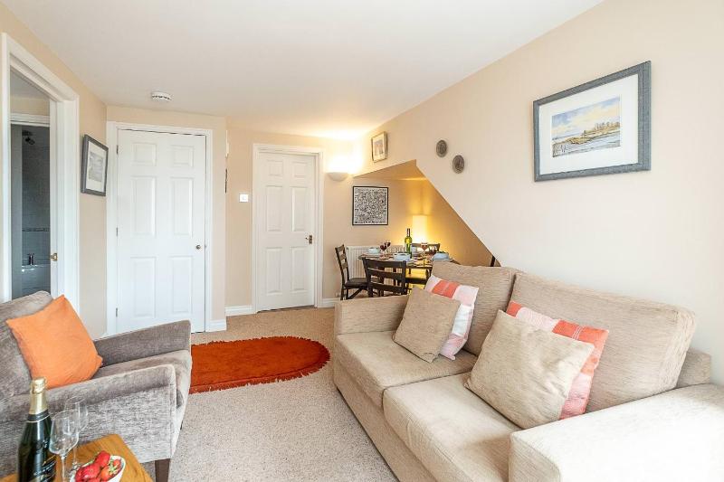 The Haven at Coastguard Court - Aldeburgh Coastal Cottages - image 7