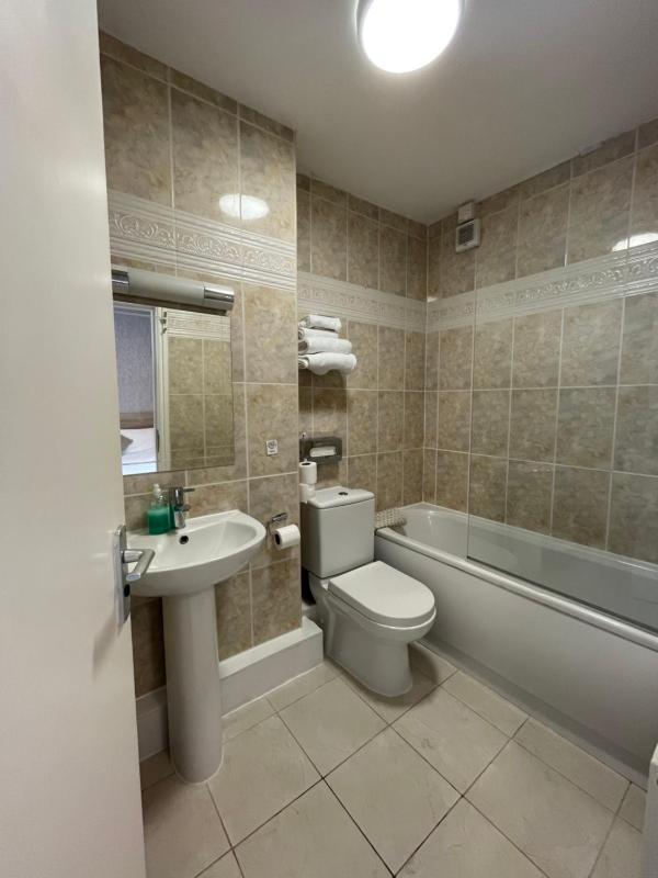 Family Room image 4