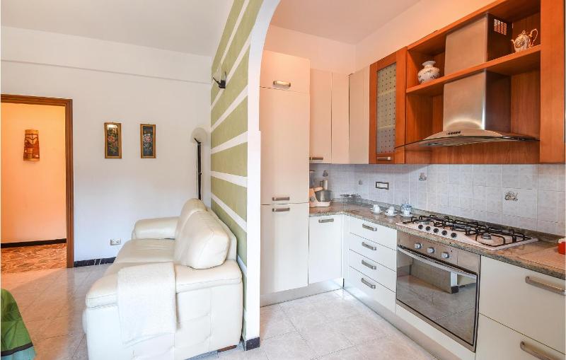 Stunning Apartment In Genova With Wifi - image 18
