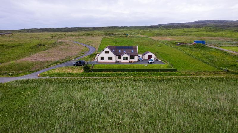 Trumpan Cottage Images