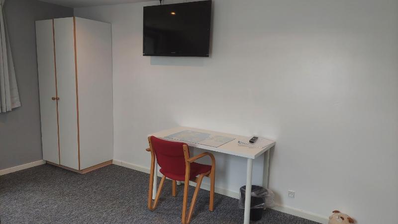 Double or Twin Room image 4