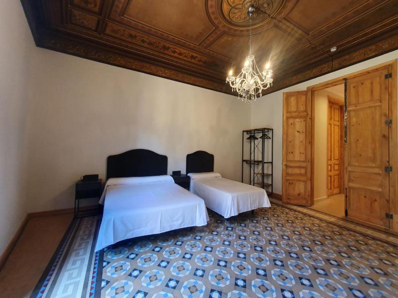 Hostal Lausanne - image 7