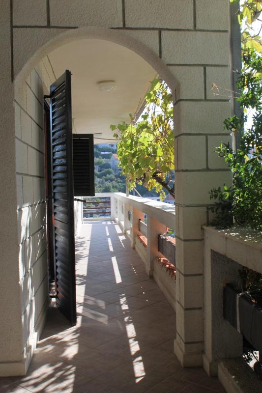 Two-Bedroom Apartment with Terrace and Sea View image 4