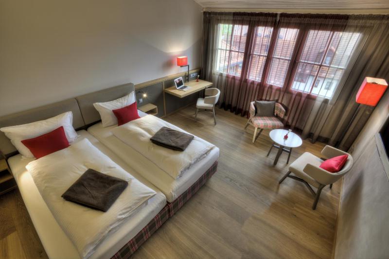 Deluxe Double Room image 1