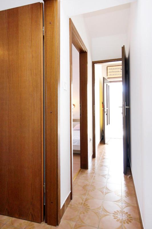 One-Bedroom Apartment with Balcony and Sea View image 2