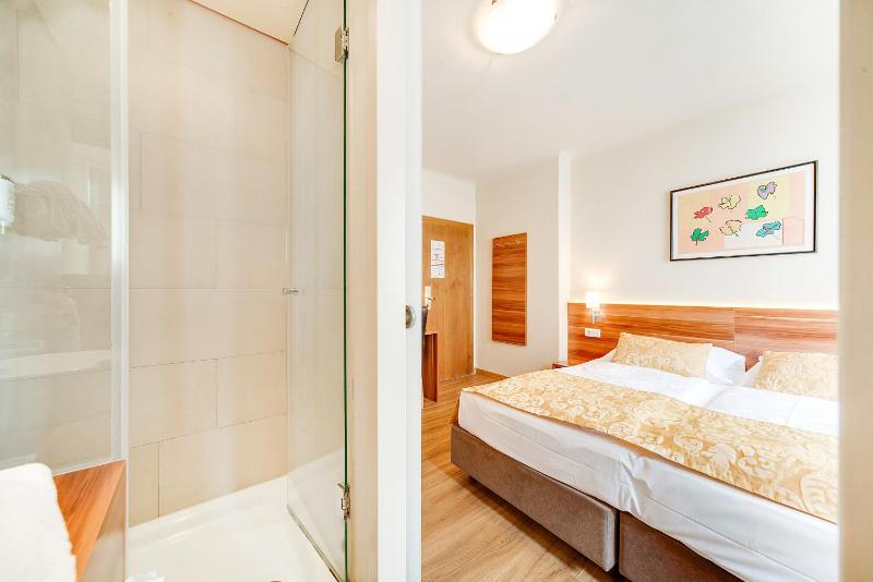 Hotel Astoria - image 4