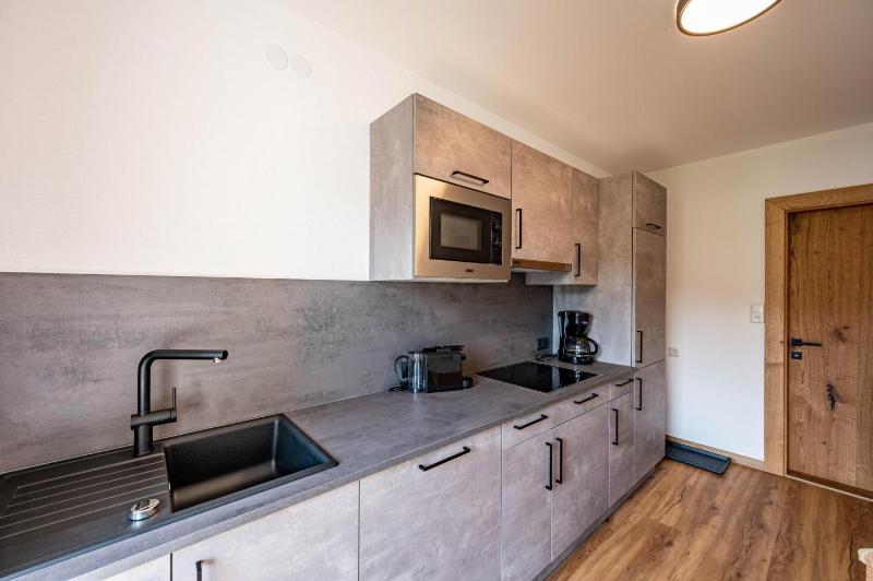 Comfort Two-Bedroom Apartment with Balcony image 2