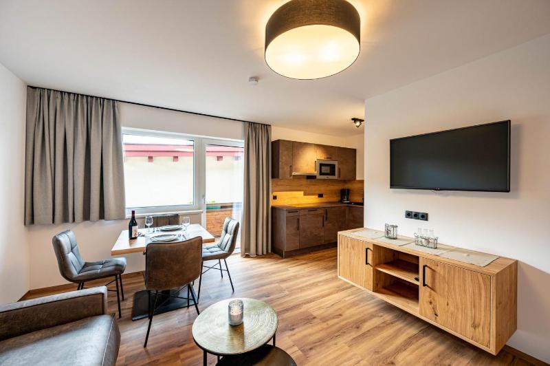 Apartment with Balcony image 4